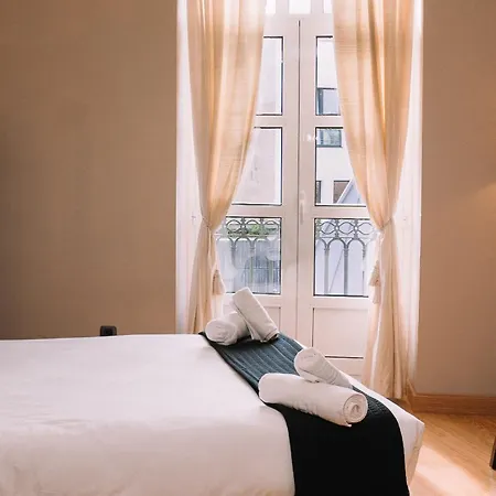 Elegancia En La Plaza De By